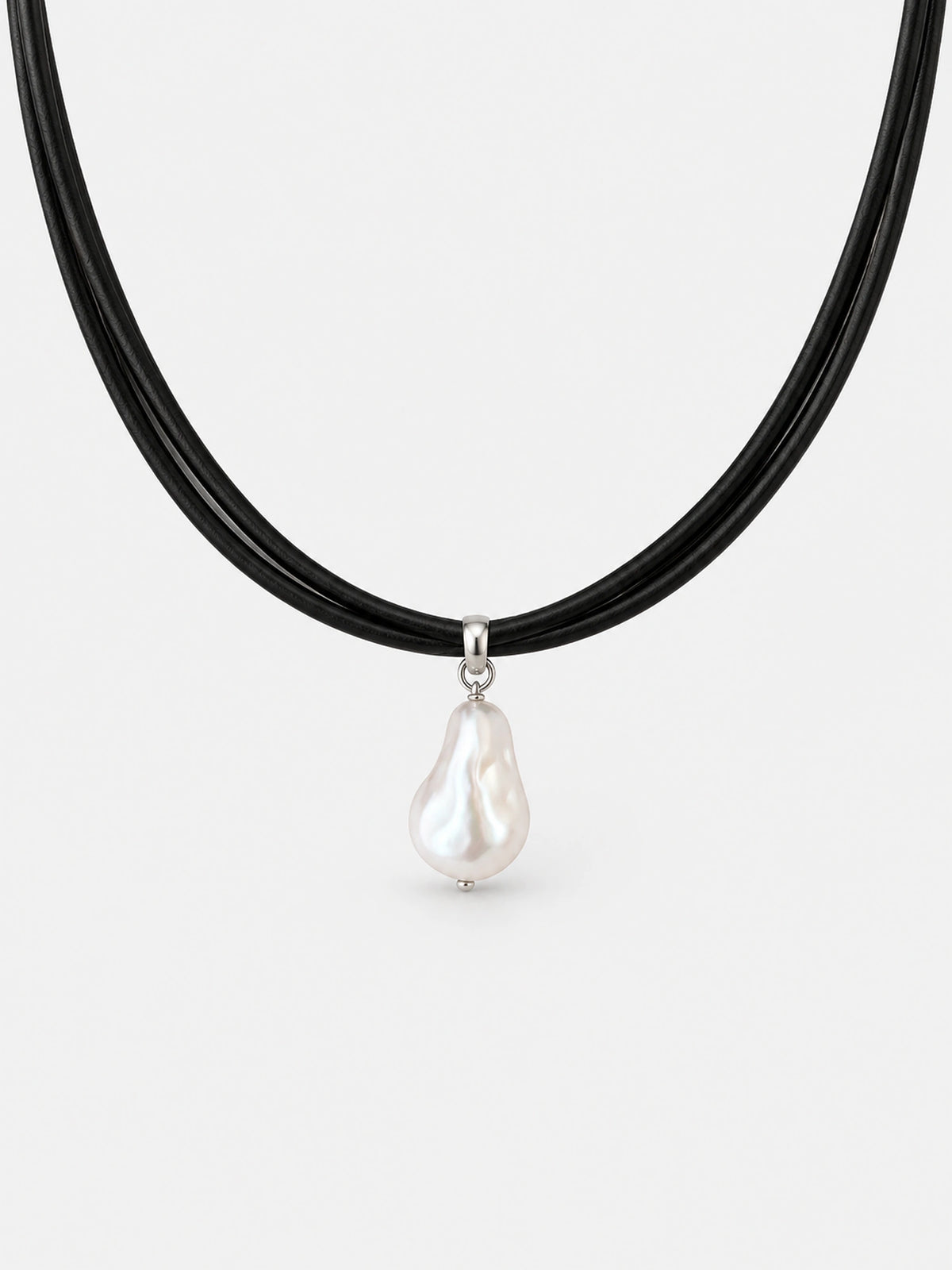 Black Double-Strand Leather Cord Necklace with Pearl Pendant