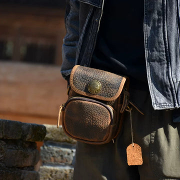 Mini-sac banane de ceinture en cuir à grain d’éléphant Tsuchime