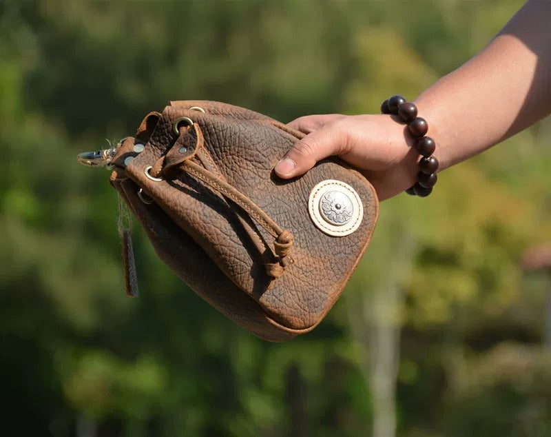 Pochette de ceinture en cuir Crazy Horse à grain d’éléphant Ishime