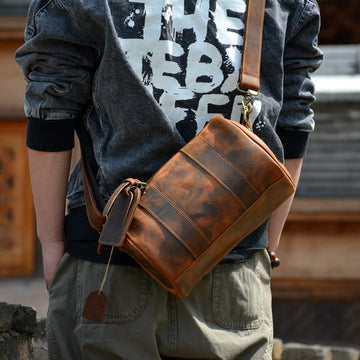 Sac bandoulière en cuir brun Barrel ENSO